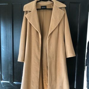 Lafayette 148 New York Camel coat